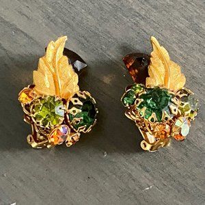 Vintage DeMario Regency Boho Fairy Faceted Prong Set Rhinestones Clip On Earri…